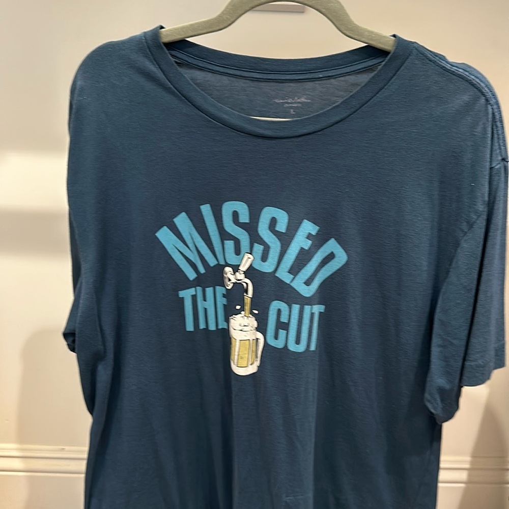 Travis Mathew missed the cut t shirt. Size L